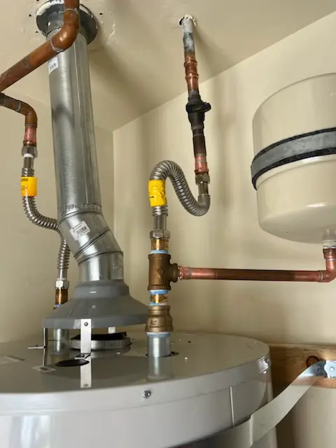 Water heater installation and plumbing repair in Gideon